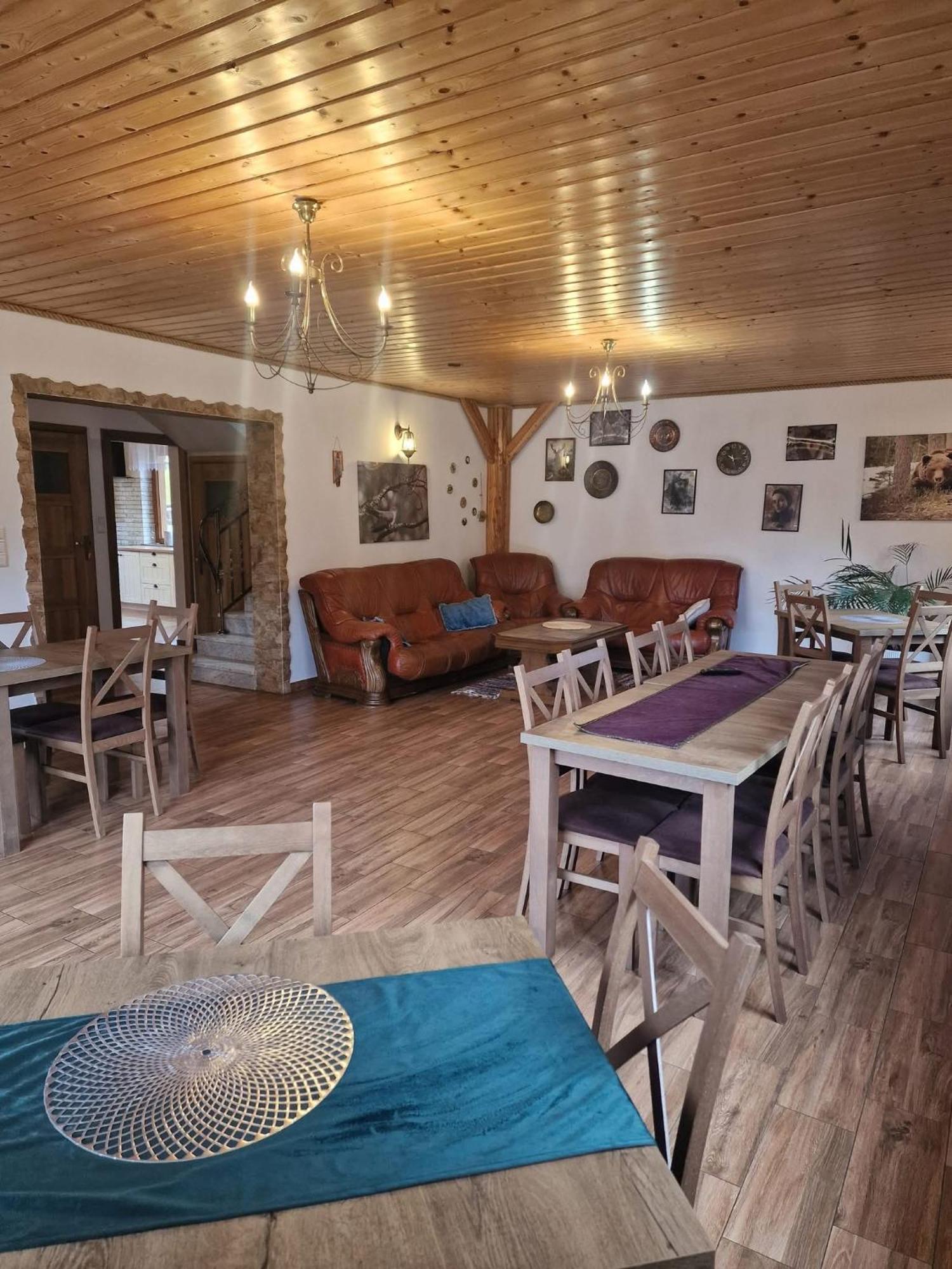 Osada Modrzewiowe Wzgorze - Podgrzewany Basen Zewnetrzny, Bieszczady, Wankowa, Solina, Polanczyk Farma