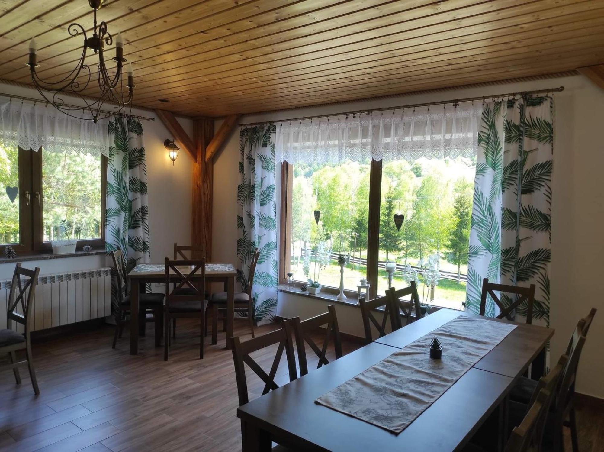 Farma Osada Modrzewiowe Wzgorze - Podgrzewany Basen Zewnetrzny, Bieszczady, Wankowa, Solina, Polanczyk *